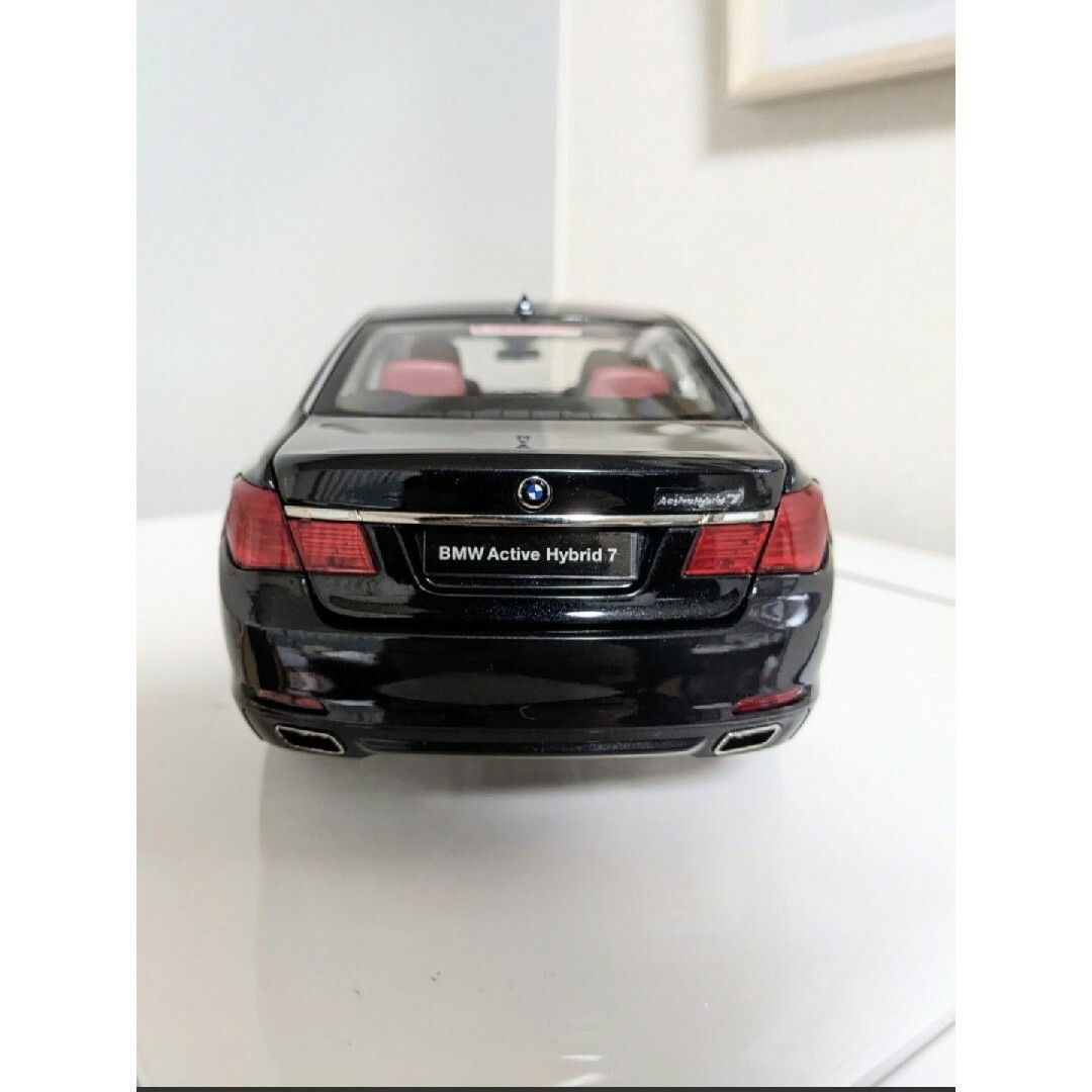 京商　BMW　7シリーズ　ミニカー　車　1/18　ベンツ　アウディ　絶版　レア