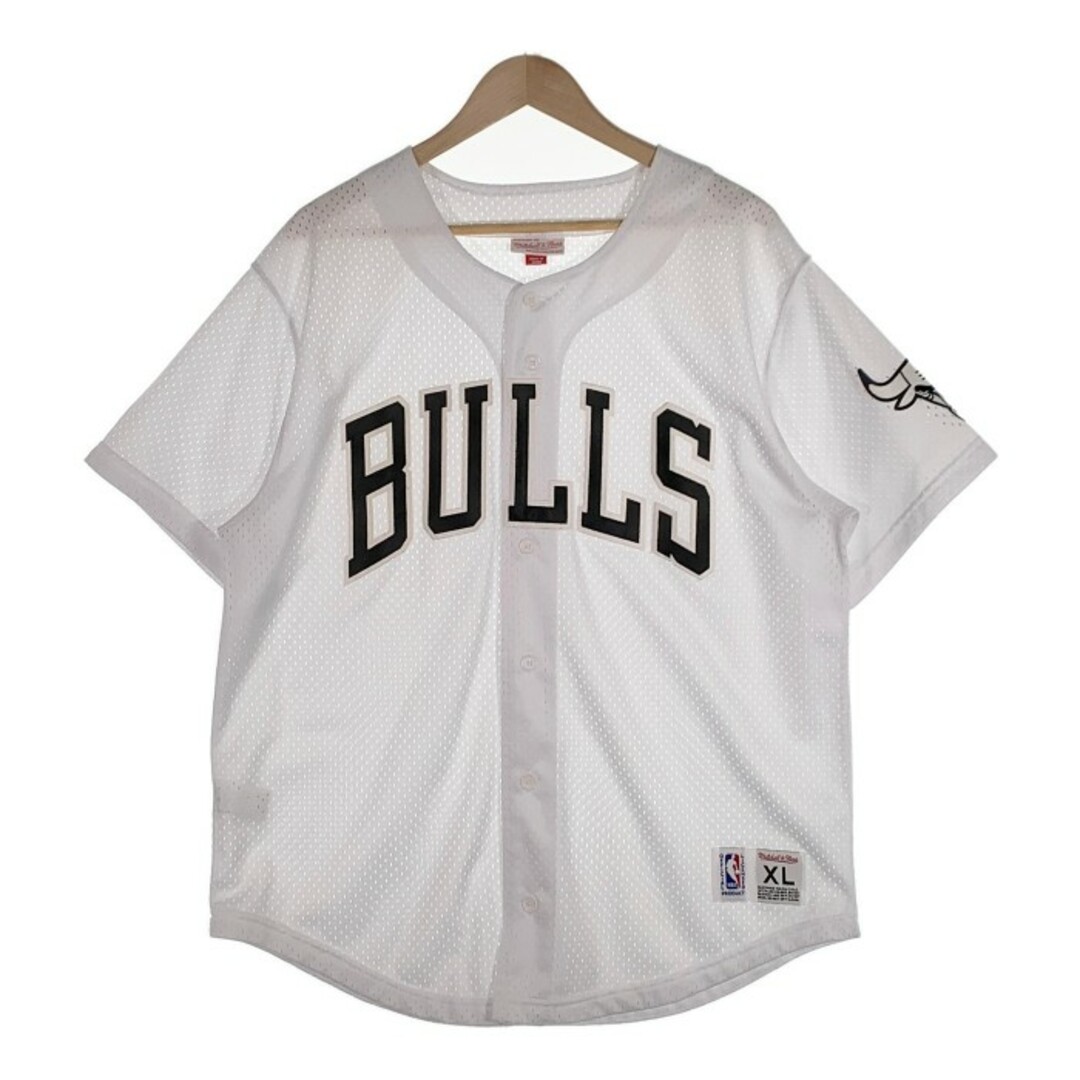 シャツMitchell＆Ness ミッチェルアンドネス NBA CHICAGO BULLS シカゴブルズ メッシュ ベースボールシャツ ホワイト Size XL