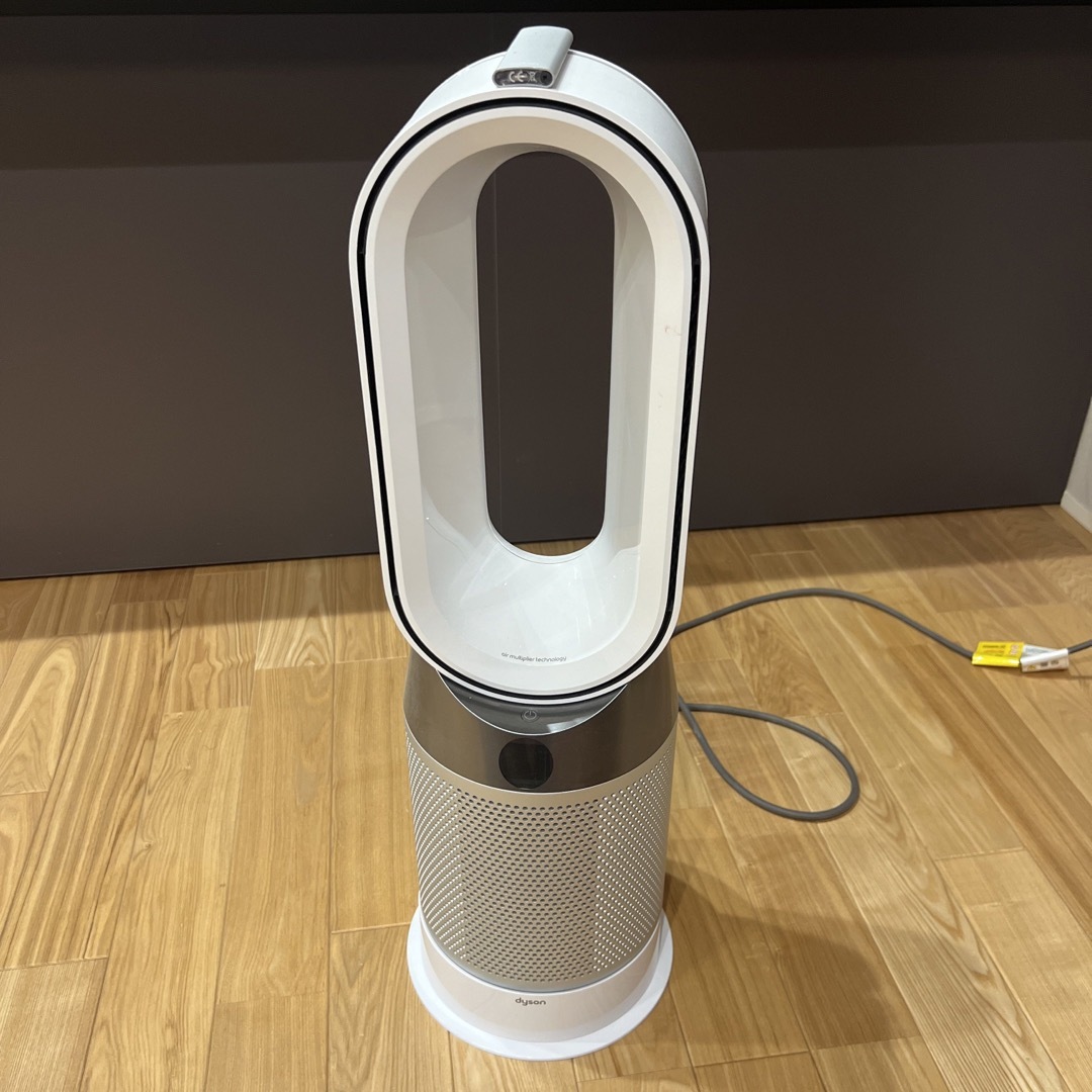 ダイソン HP04 dyson Hot + Cool 空気清浄ファンヒーターの通販 by