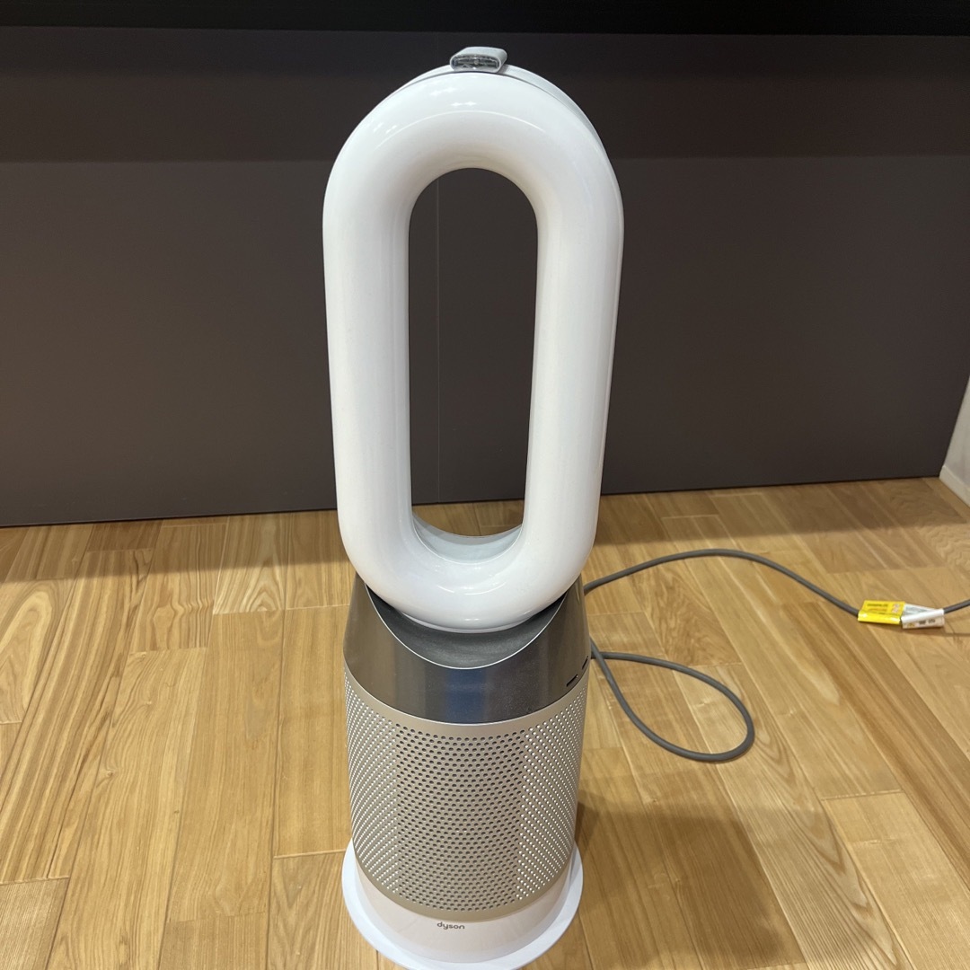 ダイソン HP04  dyson Hot + Cool 空気清浄ファンヒーター スマホ/家電/カメラの生活家電(空気清浄器)の商品写真