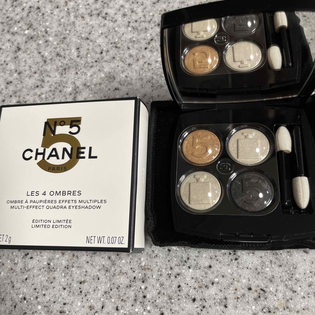 CHANEL レキャトルオンブル No.5 - アイシャドウ