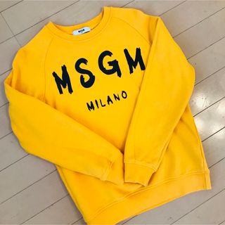 エムエスジイエム(MSGM)の美品　MSGM トレーナー　イエロー(トレーナー/スウェット)