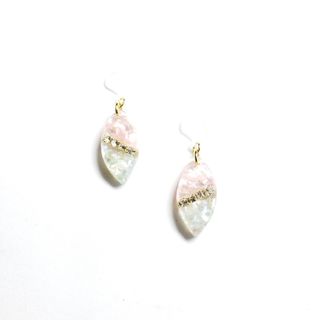 No.536-E シェルフレーク・クリスタル☆ツートン☆ピアス・イヤリング