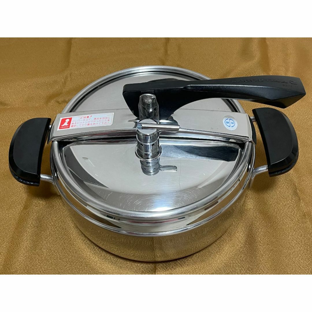 ラゴスティーナ 圧力鍋 3.5L USED ラゴスティーナ 圧力鍋 3.5L USED