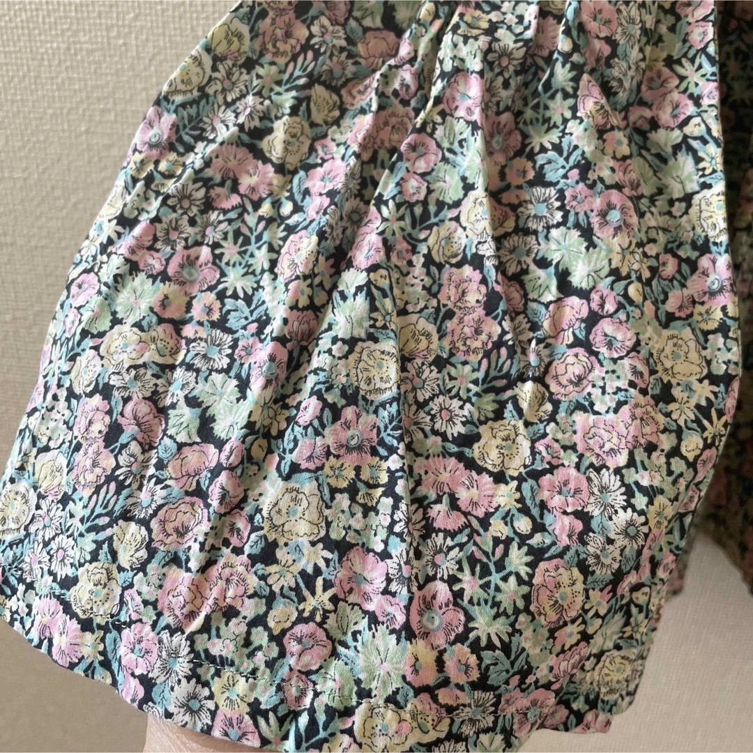 LIBERTY.(リバティ)のリバティ　スモッキング　ハンドメイド キッズ/ベビー/マタニティのキッズ服女の子用(90cm~)(ブラウス)の商品写真