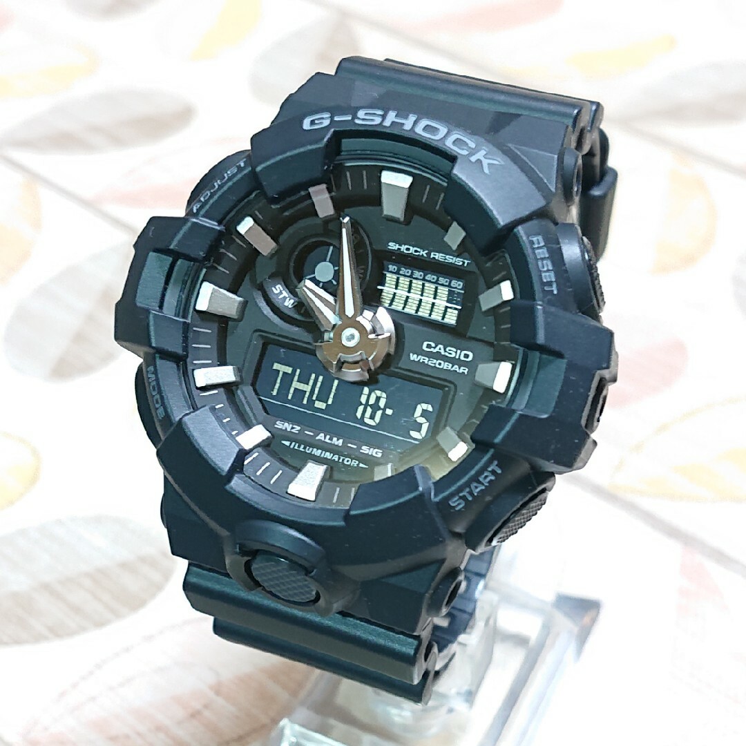 超美品【CASIO/G-SHOCK】デジアナ メンズ腕時計 GA-700-1BJ