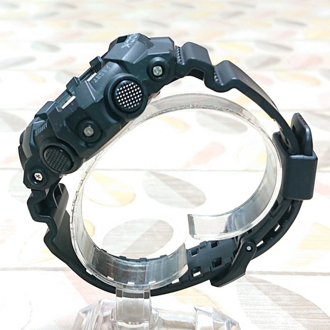 超美品【CASIO/G-SHOCK】デジアナ メンズ腕時計 GA-700-1BJ