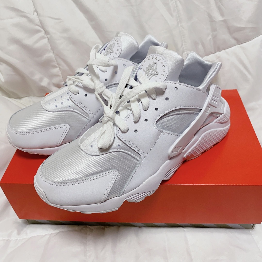 ナイキ AIR HUARACHE新品未使用