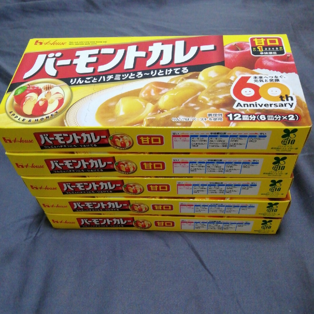 ハウスバーモントカレー　甘口　5個 食品/飲料/酒の加工食品(インスタント食品)の商品写真