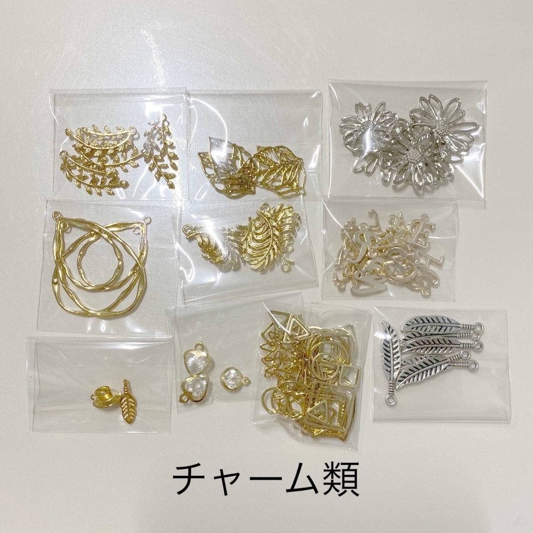 ハンドメイドアクセサリー資材　まとめ売り ハンドメイドの素材/材料(各種パーツ)の商品写真