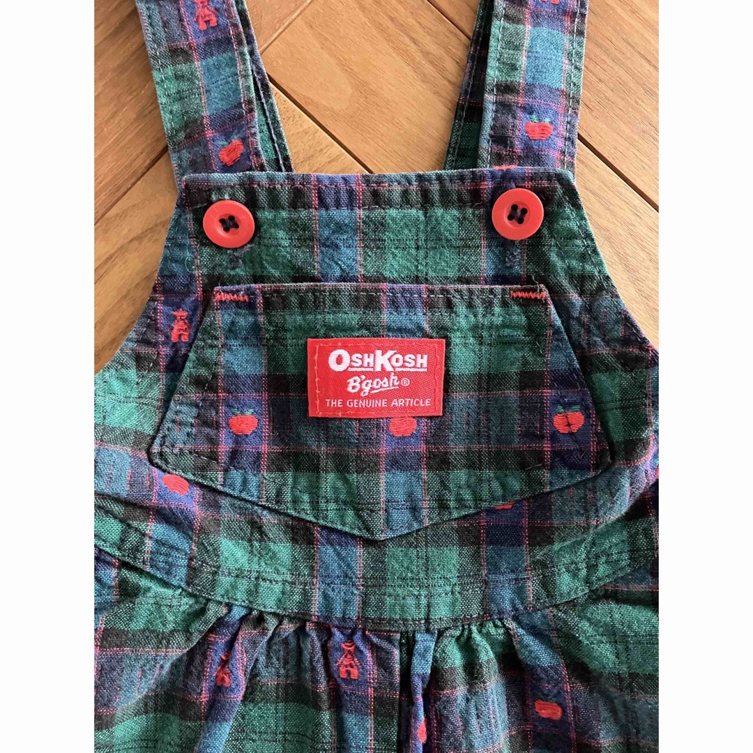 OshKosh(オシュコシュ)のoshkosh  りんごジャガードグリーンチェック オーバーオール　24m キッズ/ベビー/マタニティのキッズ服女の子用(90cm~)(その他)の商品写真