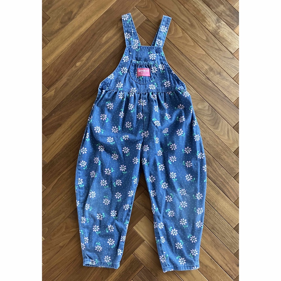 OshKosh(オシュコシュ)のoshkosh  ブルー花柄オーバーオール　4T キッズ/ベビー/マタニティのキッズ服女の子用(90cm~)(その他)の商品写真