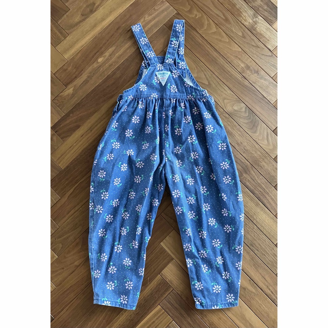 OshKosh(オシュコシュ)のoshkosh  ブルー花柄オーバーオール　4T キッズ/ベビー/マタニティのキッズ服女の子用(90cm~)(その他)の商品写真