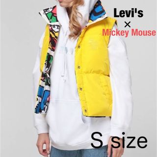 LEVI’S Disneyリーバイス　リバーシブルダウンベスト　ミッキーミニー