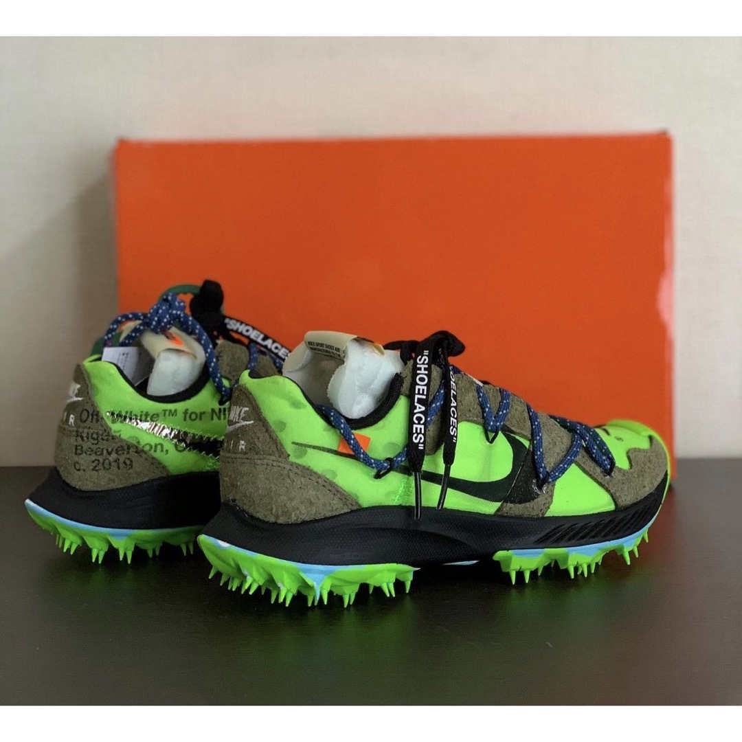 NIKE(ナイキ)のOff-White × Nike WMNS AirZoom TerraKiger メンズの靴/シューズ(スニーカー)の商品写真