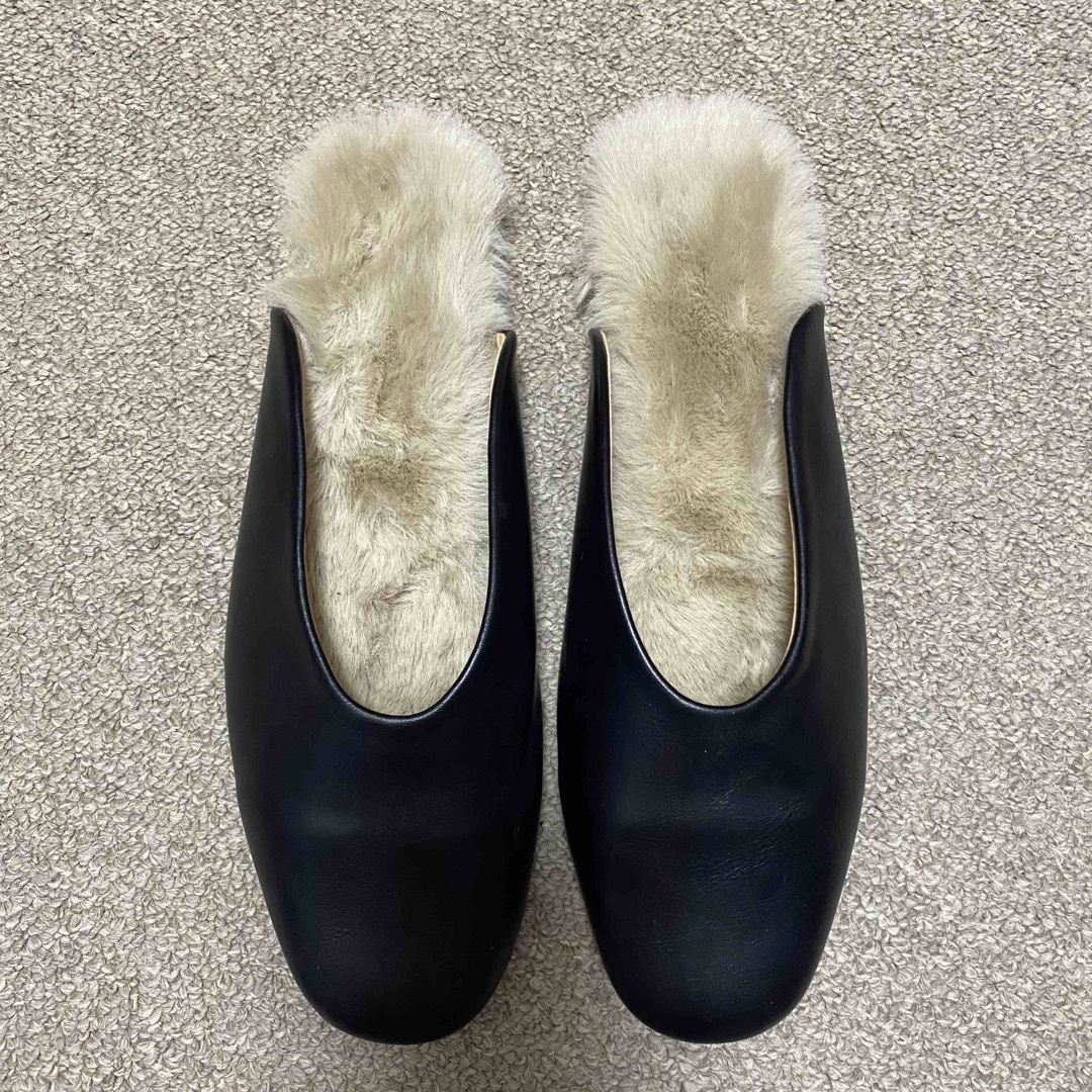 ファー付きローヒールパンプス　Lサイズブラック レディースの靴/シューズ(ハイヒール/パンプス)の商品写真