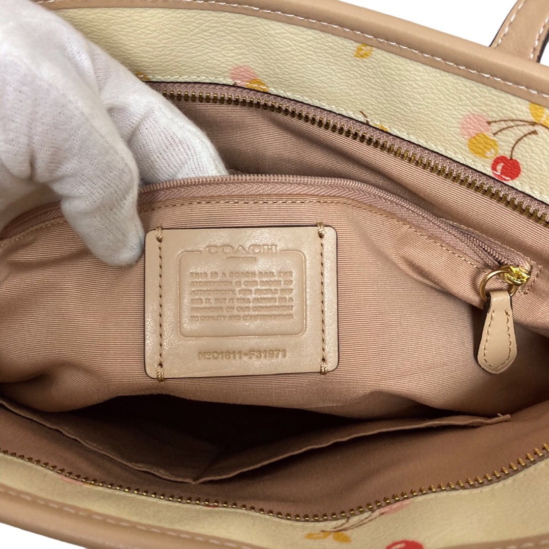 【希少】COACH コーチ チェリー柄 さくらんぼ トートバッグ PVC 美品