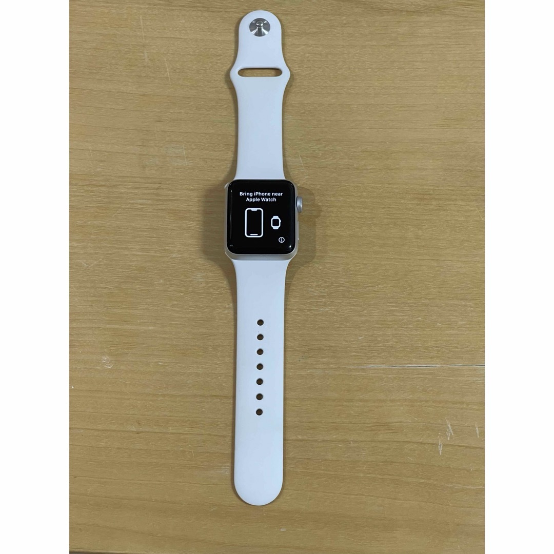 Apple Watch(アップルウォッチ)のアップルウォッチシリーズ3 38mm シルバー標準セット MYEY2J/A スマホ/家電/カメラのスマートフォン/携帯電話(その他)の商品写真