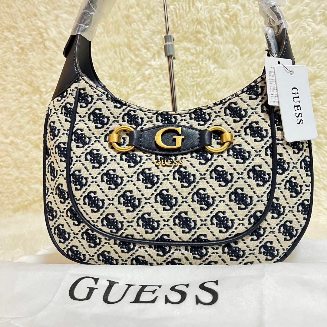 【新品タグ付き】GUESS トートバッグ　ショルダーバッグ　金金具　総柄 | フリマアプリ ラクマ