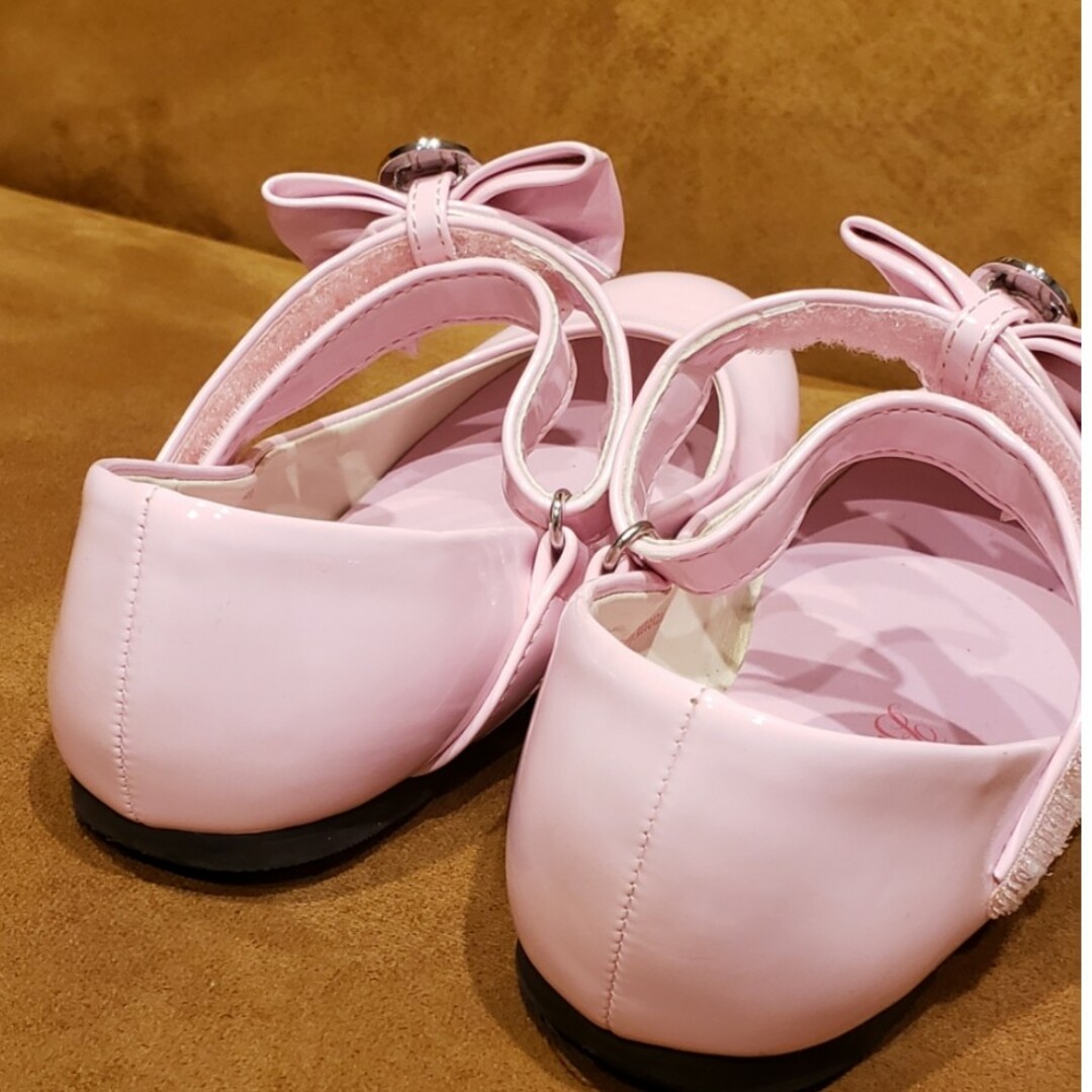 購入者検討中！ビビデバビディブティック　公式　エナメル　ピンク靴