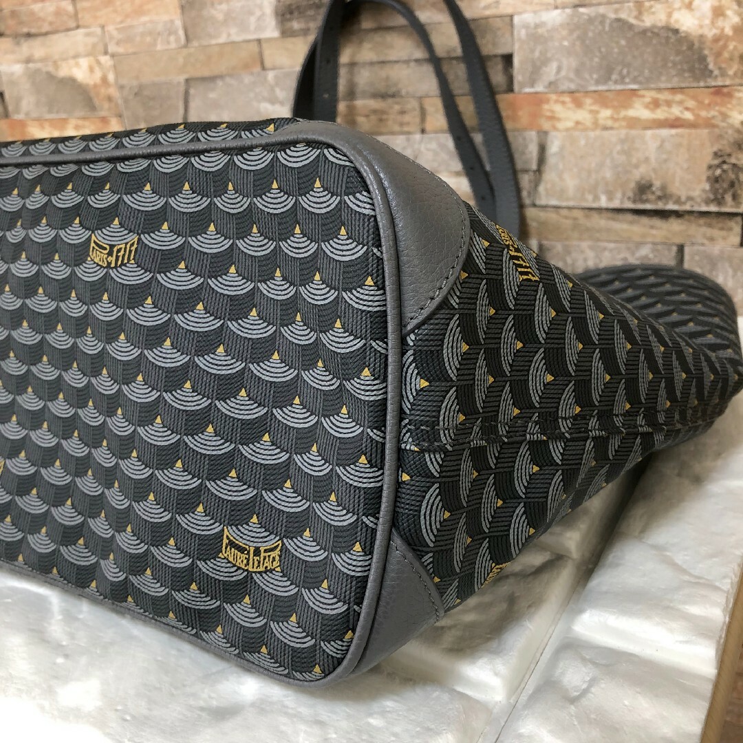 美品】フォレルパージュ トートバッグ ギャランティカード付き 保存袋有り-