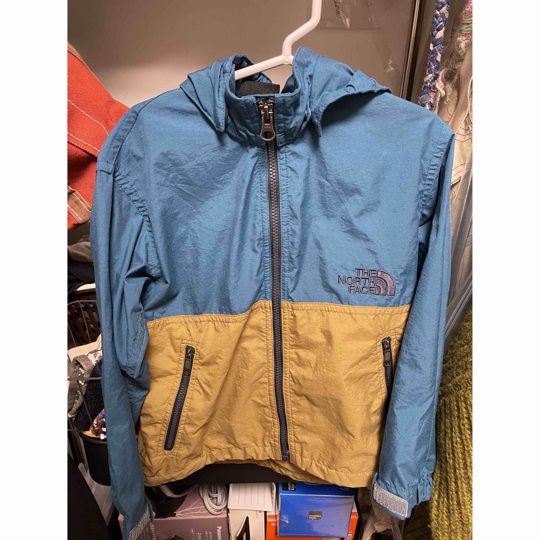 THE NORTH FACE(ザノースフェイス)のノースフェイス　ジャケット　ジャンパー　キッズ　110 マウンテンパーカー キッズ/ベビー/マタニティのキッズ服男の子用(90cm~)(ジャケット/上着)の商品写真