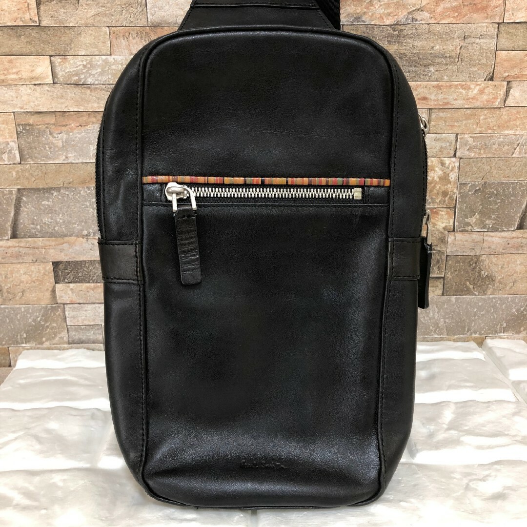 【美品】ポールスミス ボディバック オールレザー ロゴ型押し マルチストライプ