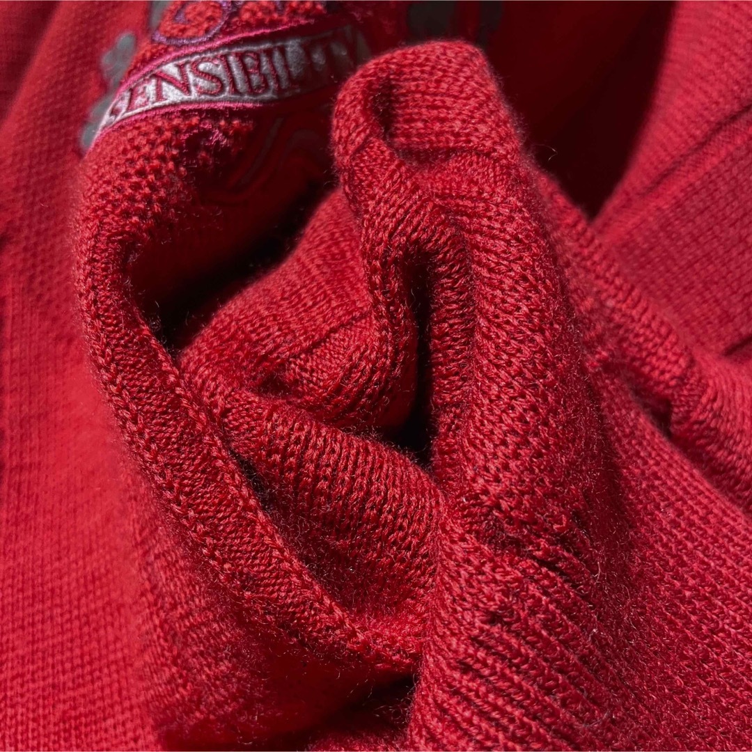 ウール 赤 レッド 英国 刺繍 モチーフ デザインニット 古着 ニット 個性的 メンズのトップス(ニット/セーター)の商品写真