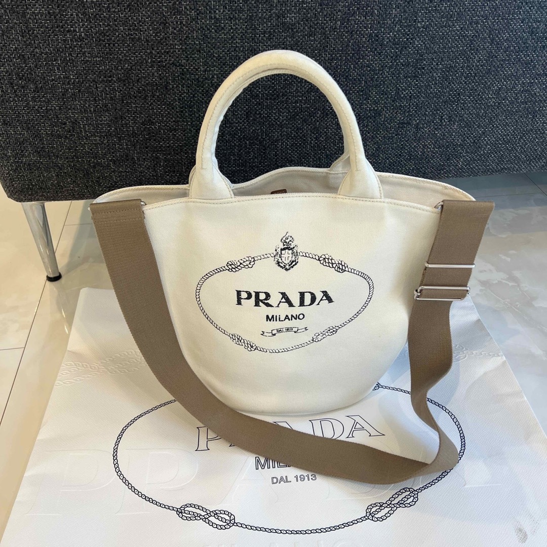 プラダ PRADA カナパ トートバッグ 白-