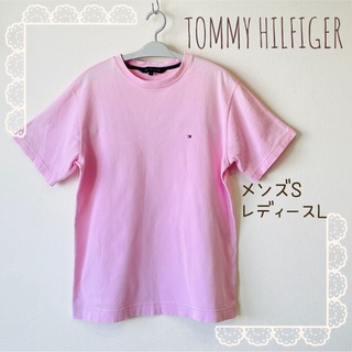 トミーヒルフィガー(TOMMY HILFIGER)のトミーヒルフィガー　メンズS  レディースL相当　背中ビッグロゴ　トップス　半袖(Tシャツ/カットソー(半袖/袖なし))