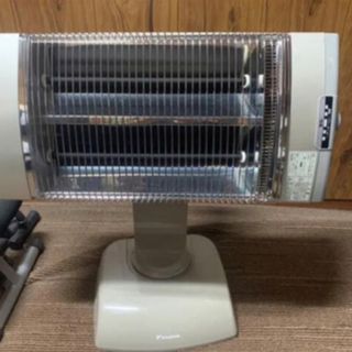 ダイキン(DAIKIN)の遠赤外線 ダイキン セラムヒート(電気ヒーター)