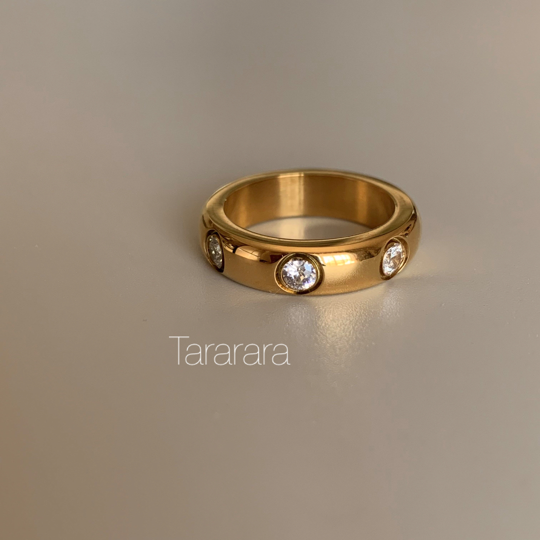 ●stainlessドットCz Ring ●金属アレルギー対応 レディースのアクセサリー(リング(指輪))の商品写真