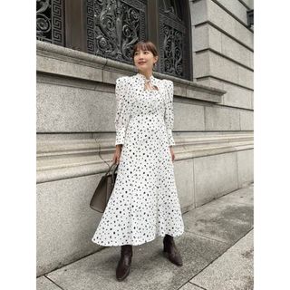 ワンピース新品タグ付き♡Sustainaデコルテオープンバリエワンピース♡ブラック