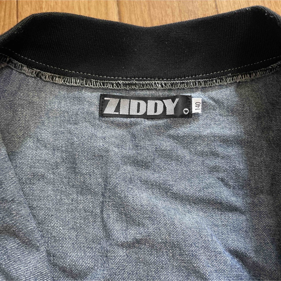 ZIDDY(ジディー)のジディ　ZIDDY トレーナー　パーカー　デニム　140 女の子 キッズ/ベビー/マタニティのキッズ服女の子用(90cm~)(ジャケット/上着)の商品写真