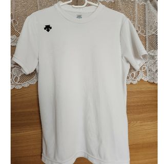 デサント(DESCENTE)のデサント　白Tシャツ　Mサイズ(Tシャツ/カットソー(半袖/袖なし))