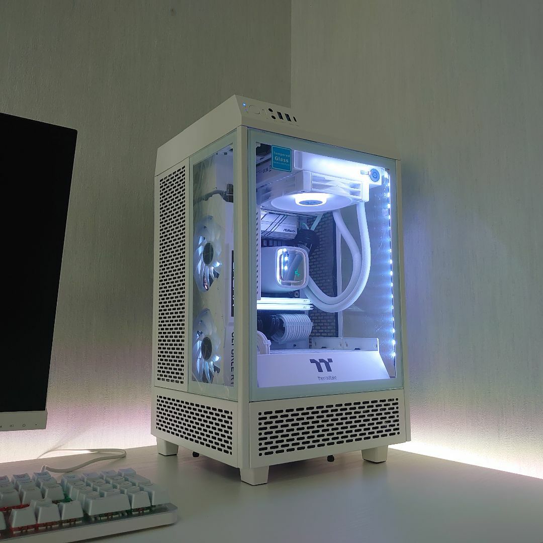 自作ゲーミングPC製作 The Tower100 白色 オーダーメイド-