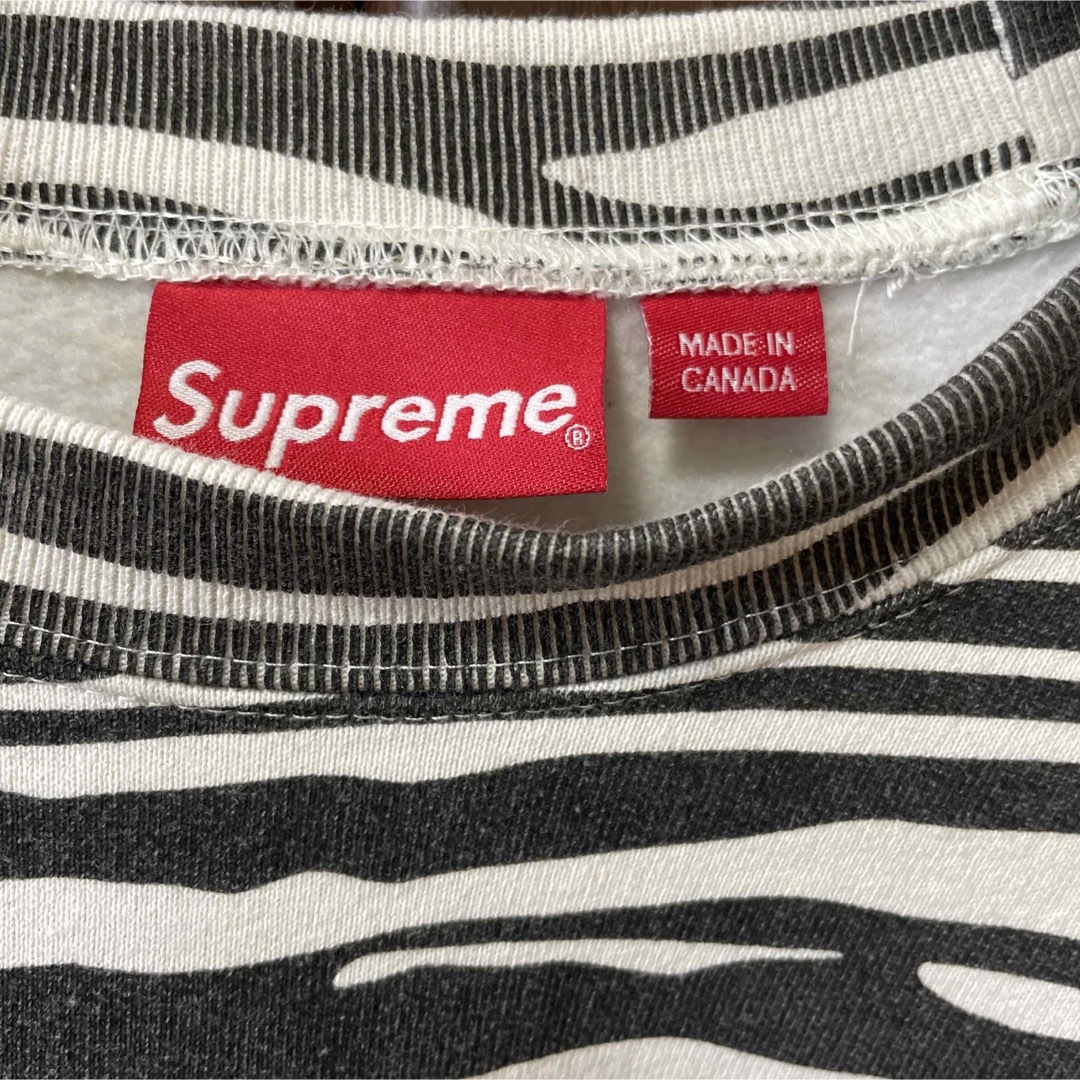 Supreme(シュプリーム)のSupreme Box Logo Crewneck Zebra ボックスロゴ メンズのトップス(スウェット)の商品写真