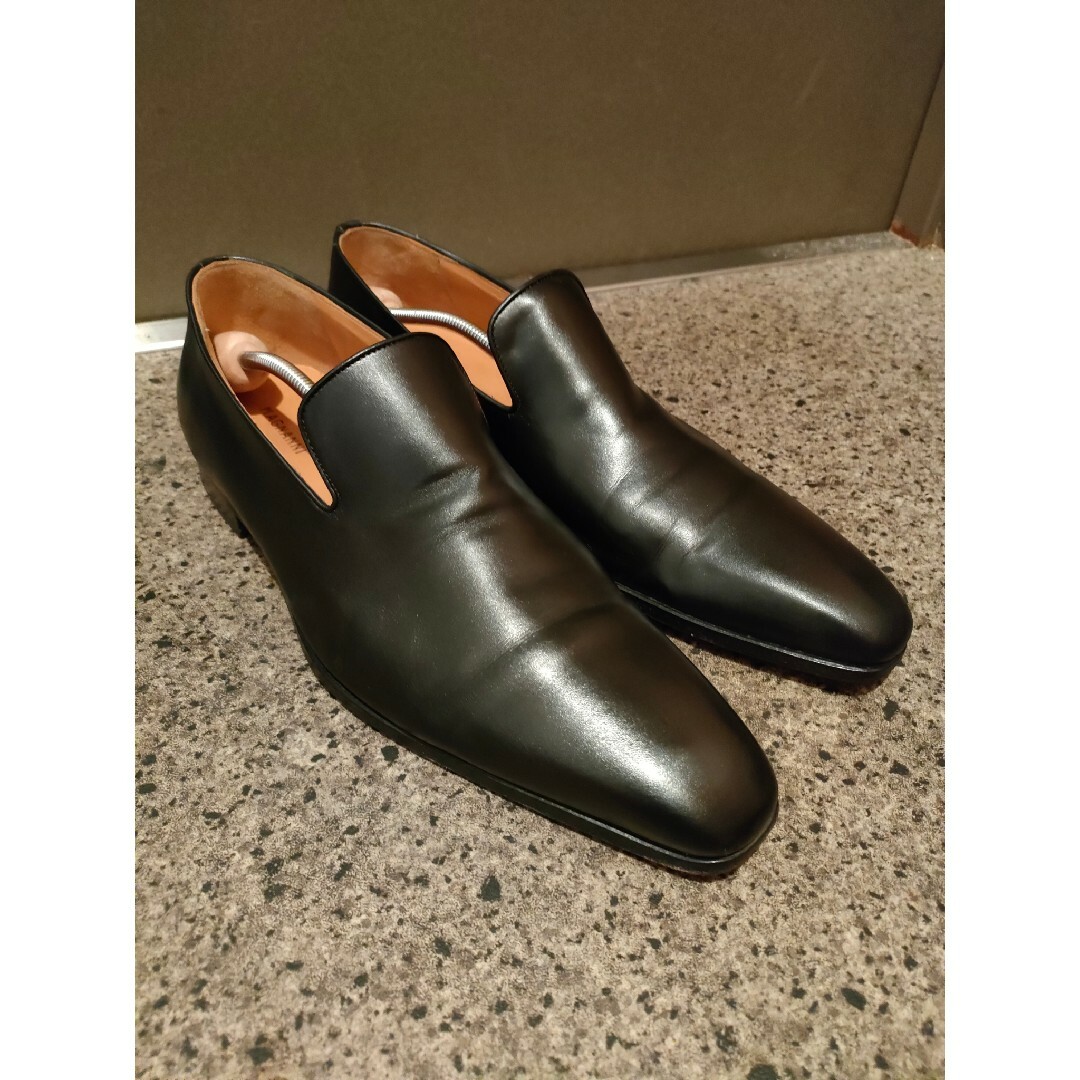 MAGNANNI(マグナーニ)のMAGNANNI マグナーニ ブラック 革靴  28cm メンズの靴/シューズ(スリッポン/モカシン)の商品写真