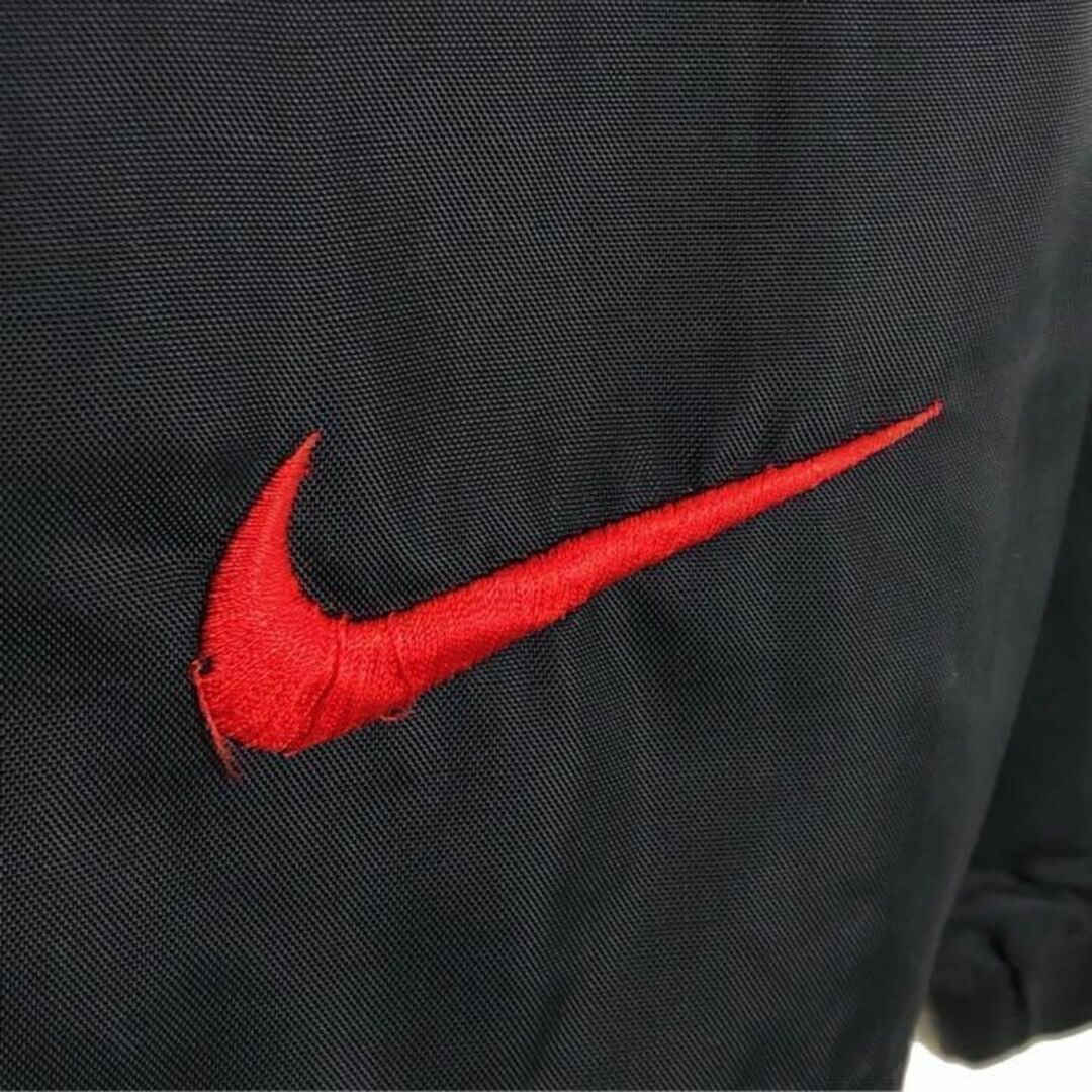 NIKE(ナイキ)のナイキ 超ゆるだぼ ハーフジッププルオーバー ナイロンジャケット 刺繍ロゴ メンズのジャケット/アウター(ナイロンジャケット)の商品写真