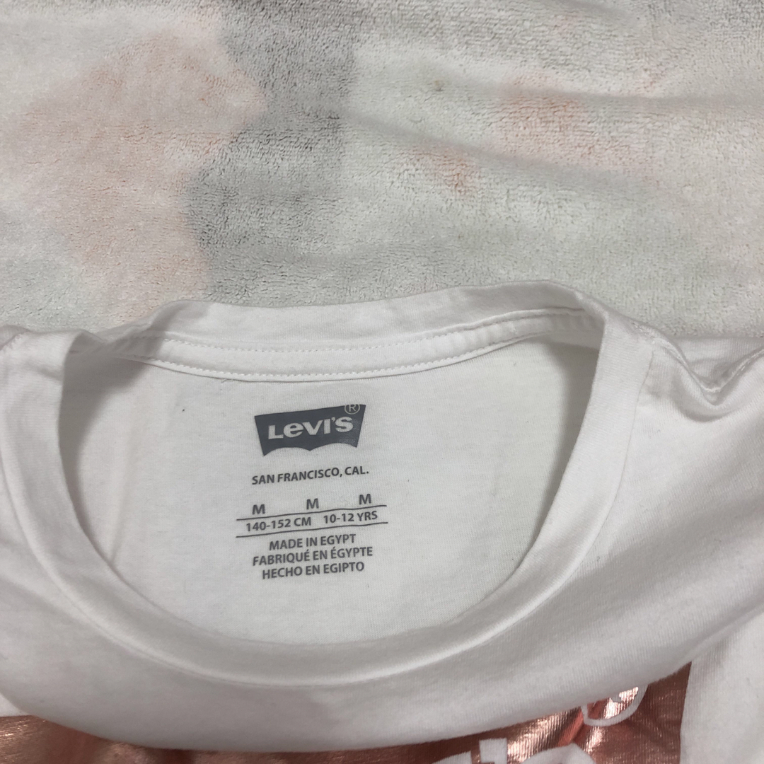 Levi's(リーバイス)のリーバイス　Tシャツ 130 キッズ/ベビー/マタニティのキッズ服男の子用(90cm~)(Tシャツ/カットソー)の商品写真
