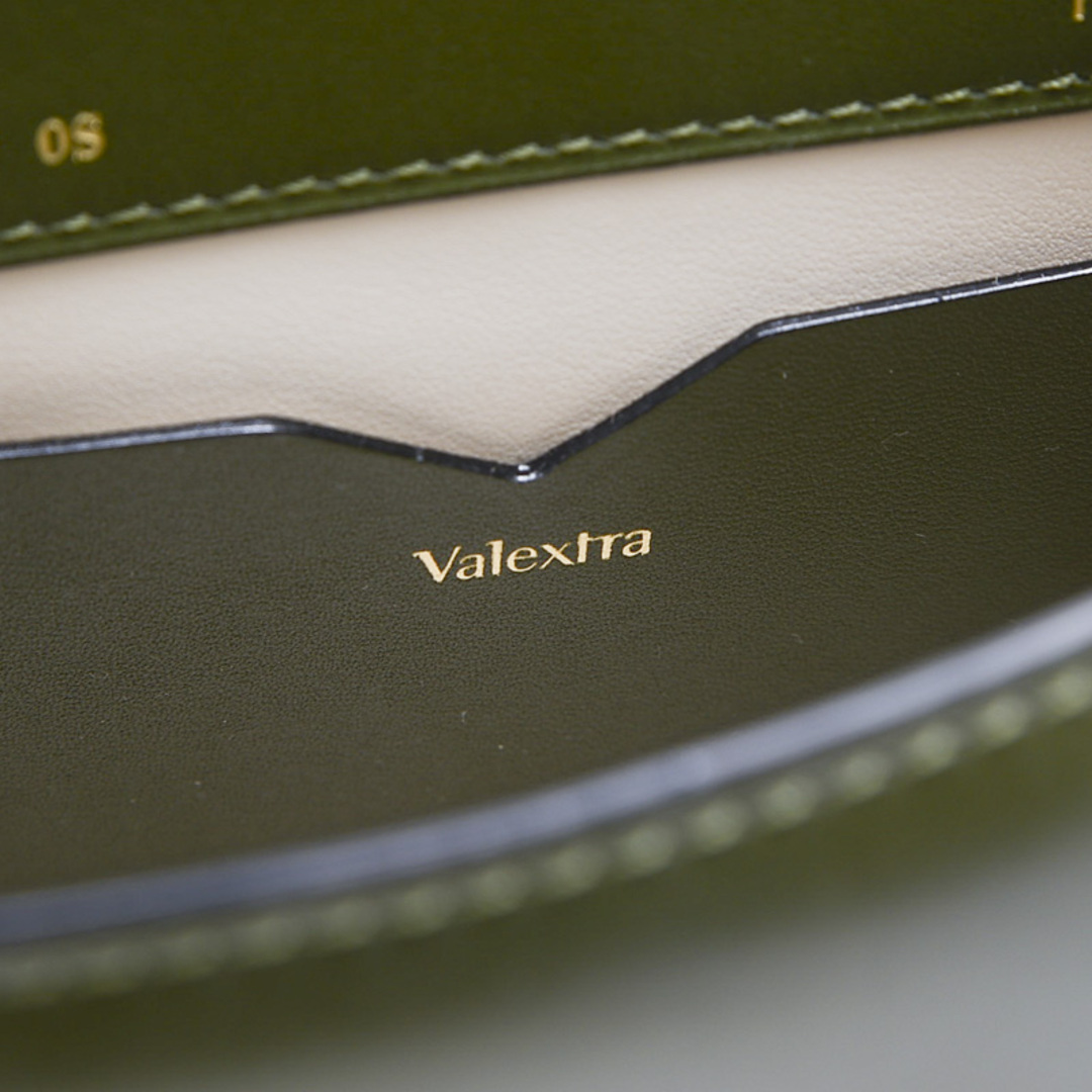 Valextra(ヴァレクストラ)のヴァレクストラ マイクロ イジィデ 2Wayバッグ レザー グリーン ライトゴー レディースのバッグ(ハンドバッグ)の商品写真
