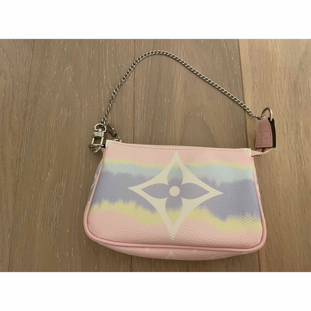 LV エスカル ミニポシェット アクセソワール-