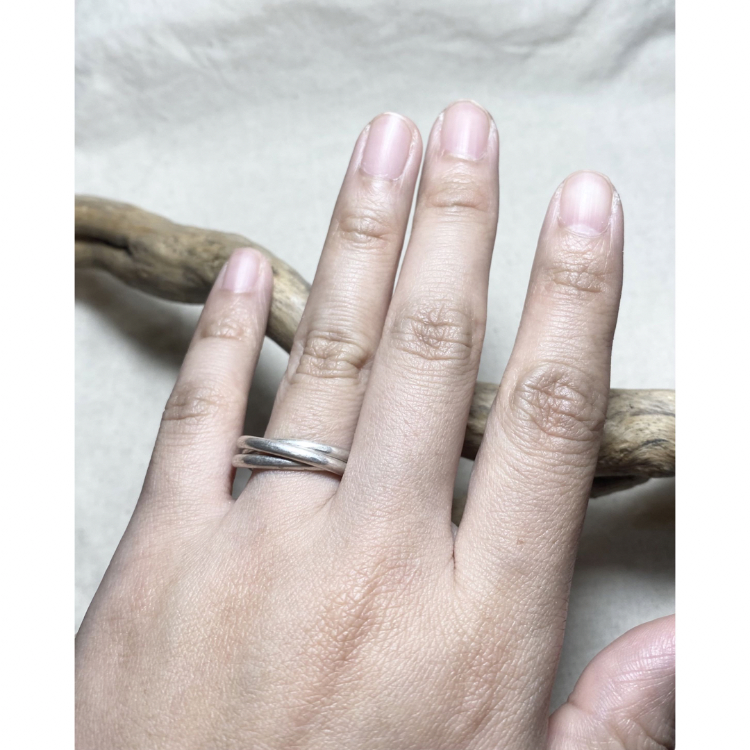 三連カレンシルバーリング　トリニティ　純銀シンプルアクセ　Karen19号しaE メンズのアクセサリー(リング(指輪))の商品写真