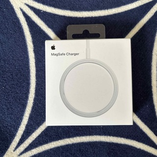 アップル(Apple)のmag safe 充電器(バッテリー/充電器)