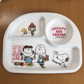 スヌーピー(SNOOPY)の子ども用　ランチプレート(プレート/茶碗)