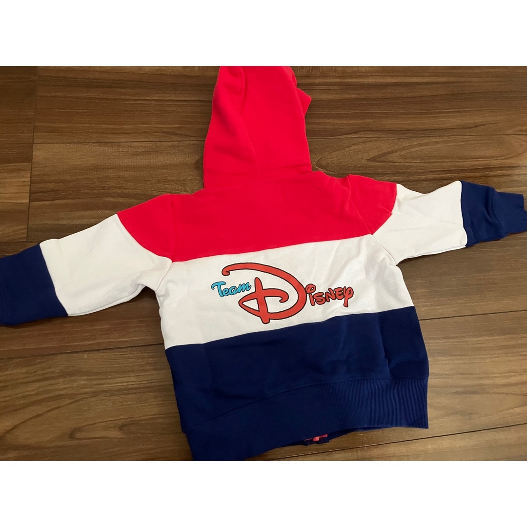 Disney(ディズニー)のディズニーリゾート チームディズニー パーカー 100cm キッズ/ベビー/マタニティのキッズ服女の子用(90cm~)(ジャケット/上着)の商品写真