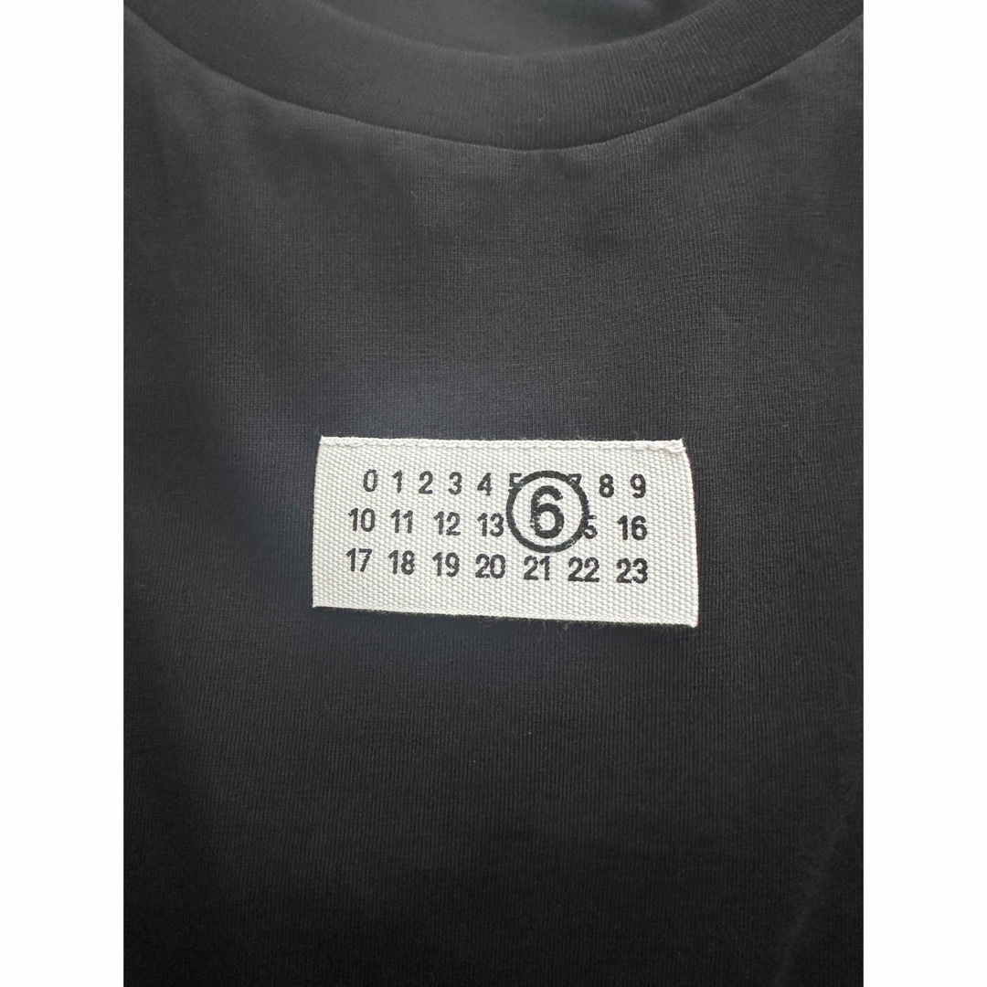 MM6(エムエムシックス)の新品未使用 正規品 MM6 マルジェラ ロゴ Tシャツ Sサイズ メンズのトップス(Tシャツ/カットソー(半袖/袖なし))の商品写真