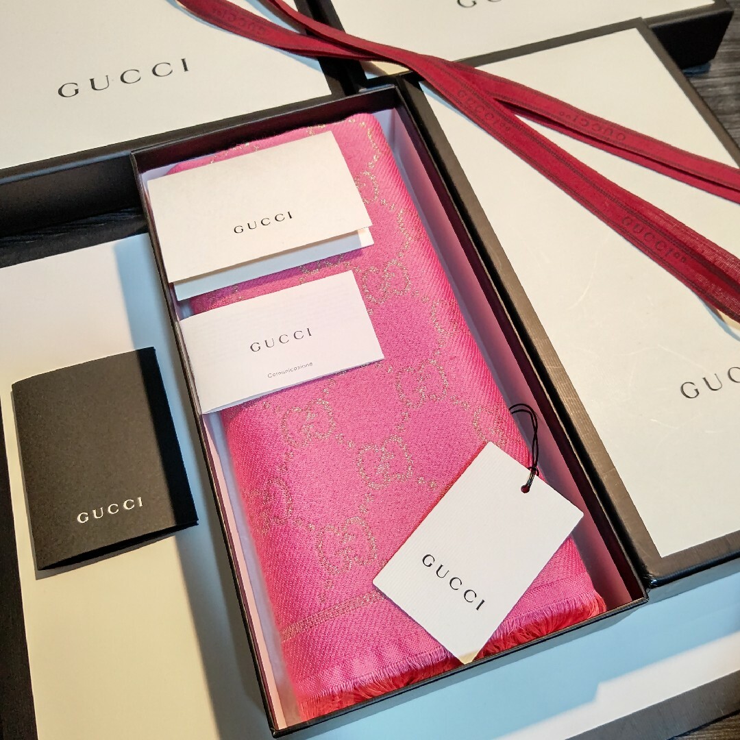 ❤新品箱袋付き❤ GUCCI マフラー ショール ストール❤ピンクゴールド❤ | フリマアプリ ラクマ