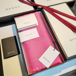 グッチ マフラー（ピンク/桃色系）の通販 100点以上 | Gucciを買うなら