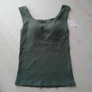 ユニクロ(UNIQLO)のユニクロ タンクトップ M(カットソー(半袖/袖なし))